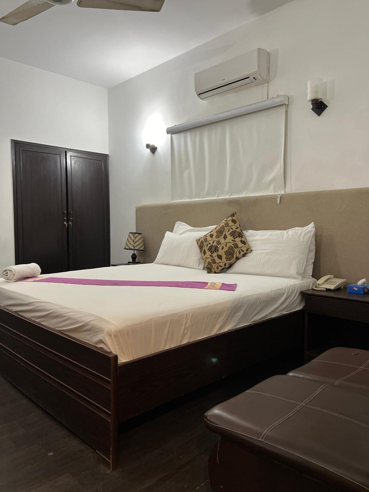 Hilton Bayview Lnn Hotel Karachi Luaran gambar