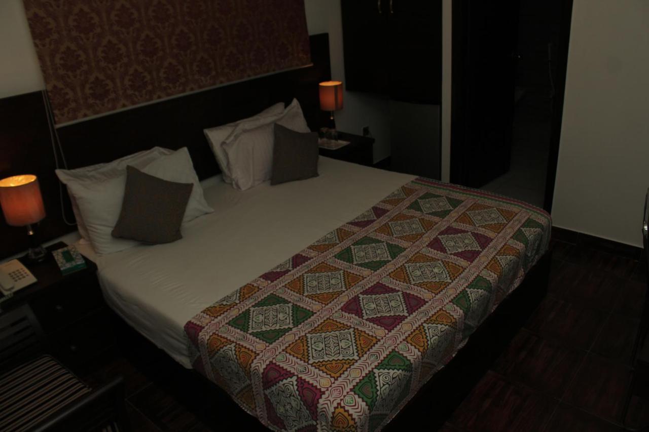 Hilton Bayview Lnn Hotel Karachi Luaran gambar